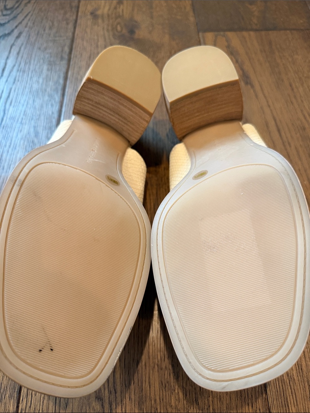 Lucky Brand Beige Textured Slingback Peep-Toe Sandals, size 10 - Picture 4 of 5